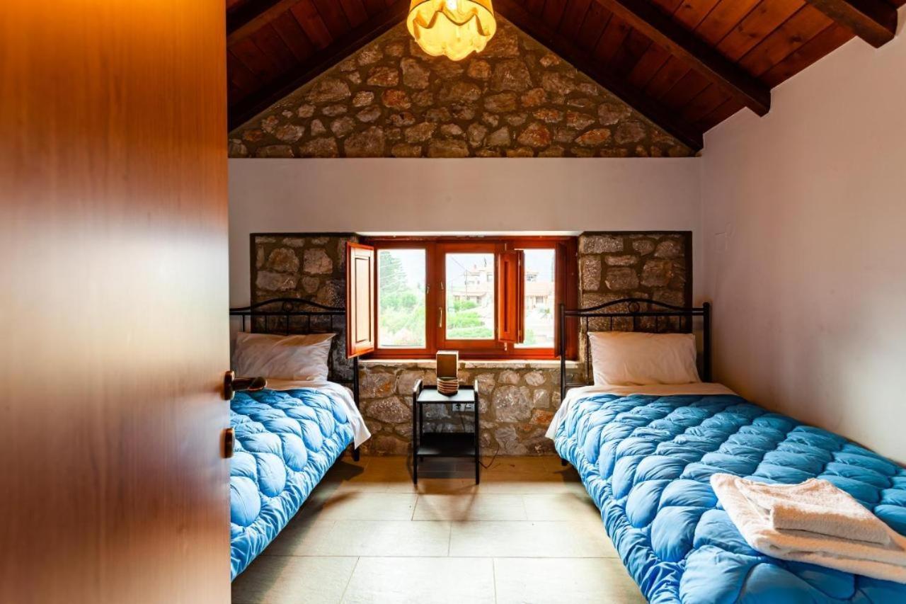 Stone Villas Dukes Parálion Ástros Bagian luar foto
