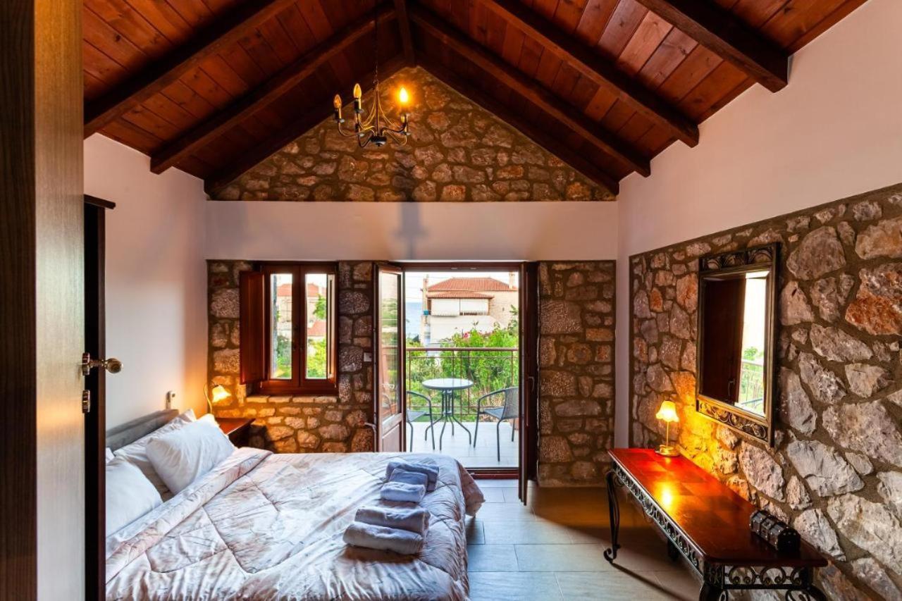 Stone Villas Dukes Parálion Ástros Bagian luar foto